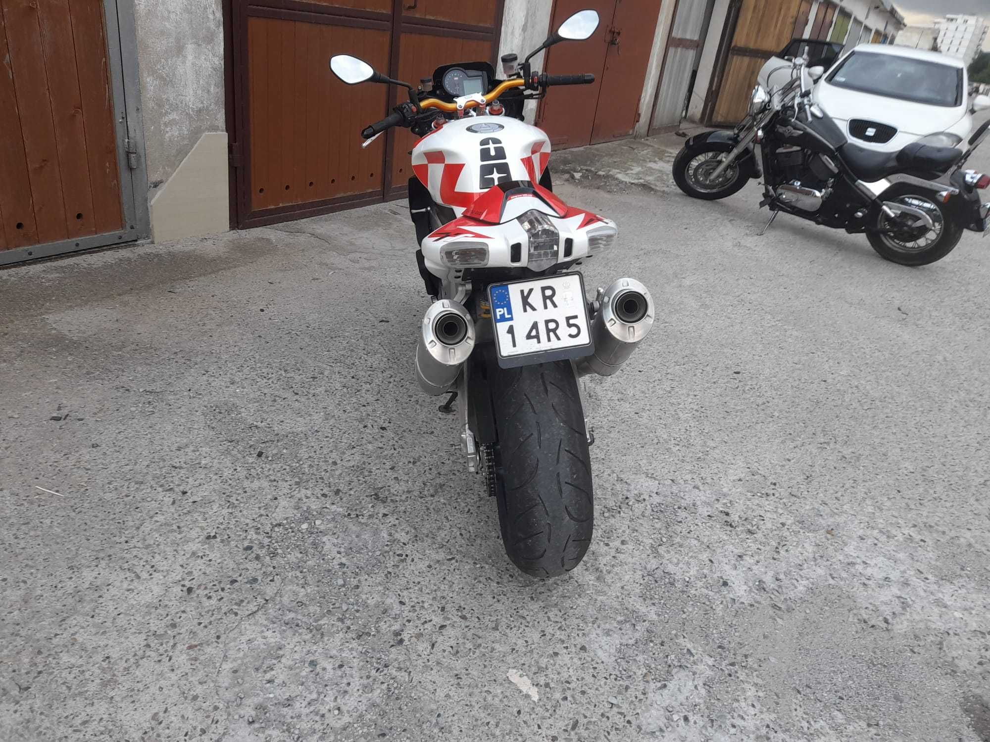 Motor Aprilia Tuono