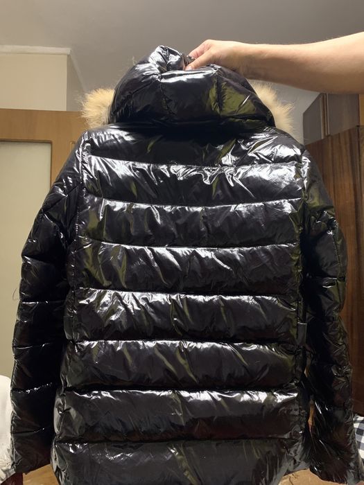 Жіночий пуховик Moncler короткий