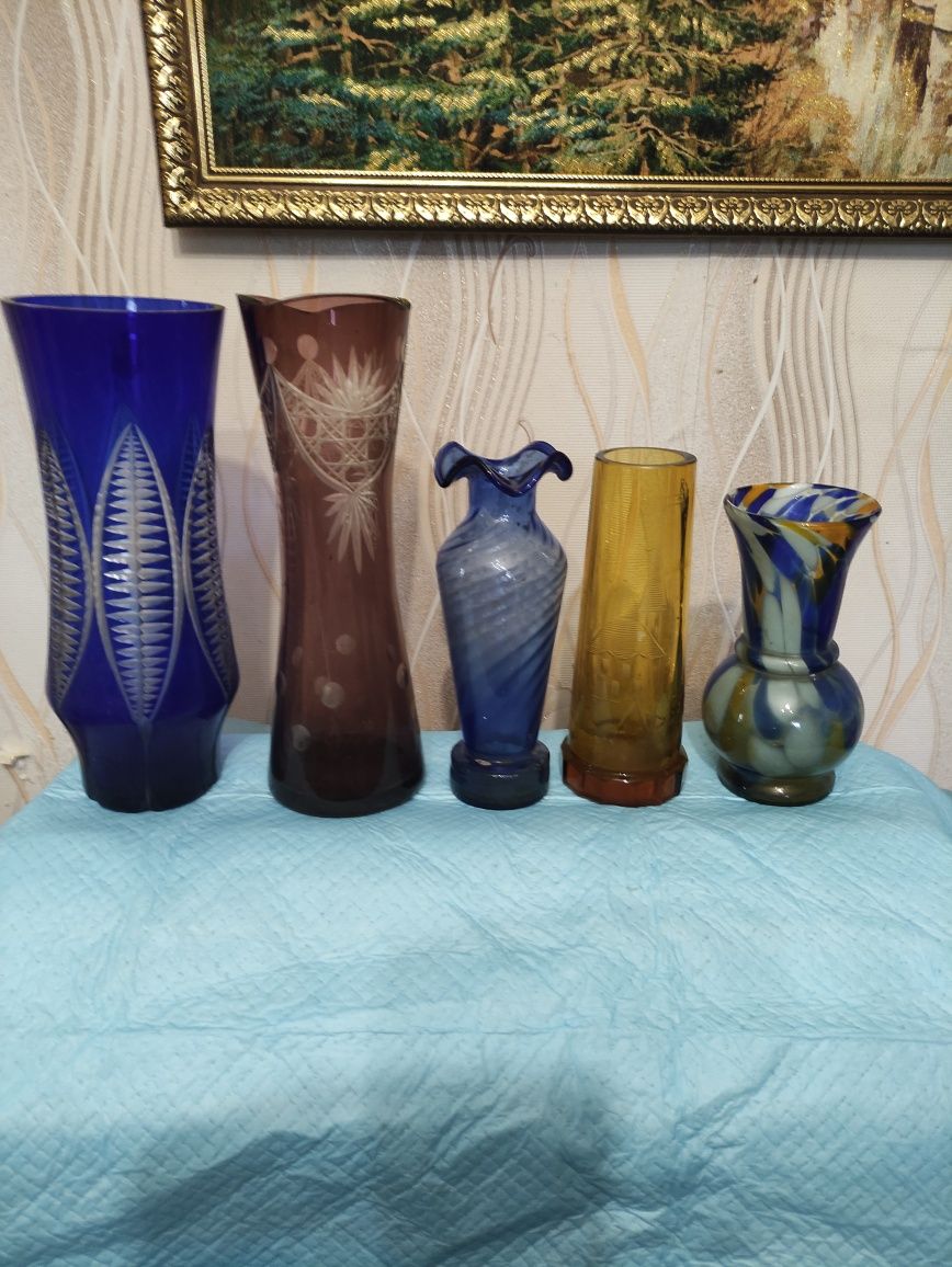 Продам вазы СССР из цветного стекла