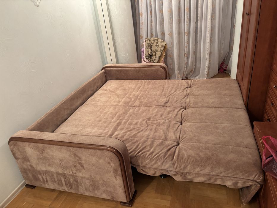Диван акордеон спальне місце 1.8*2м.