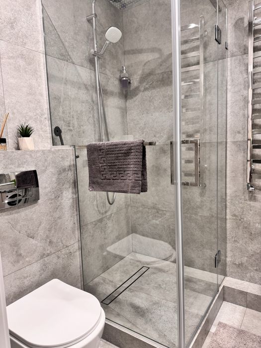 Вільно 09.12 Доба. Та 14.12 - 17.12. ЖК Липки, біля озера та парку