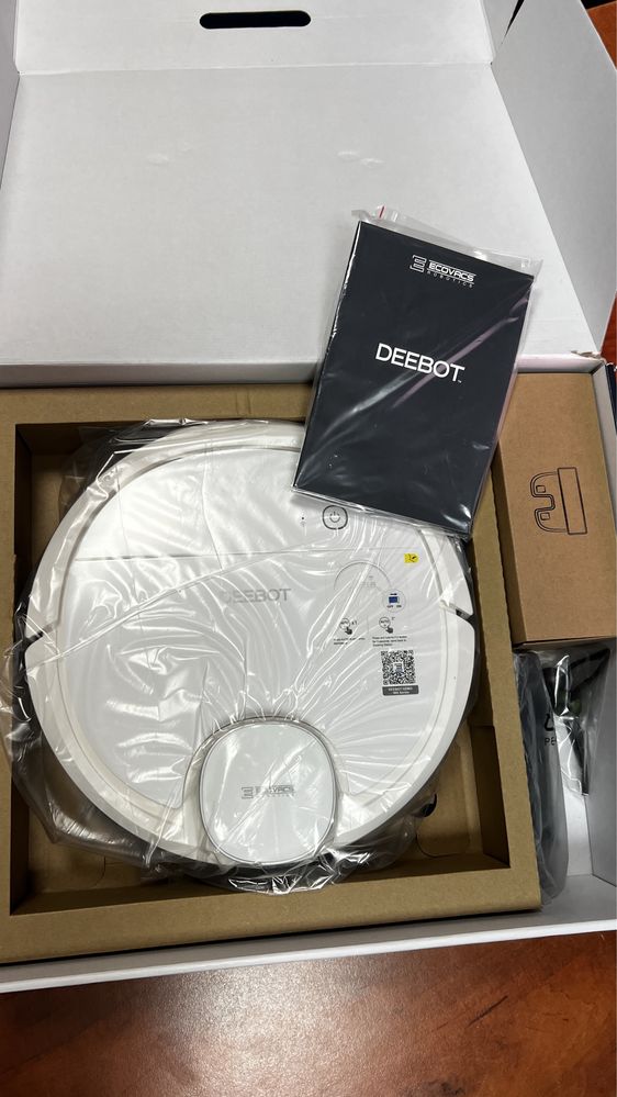 Robot Sprzątający Ecovacs Deebot Ozmo 900  Gwarancja 12 miesięcy !