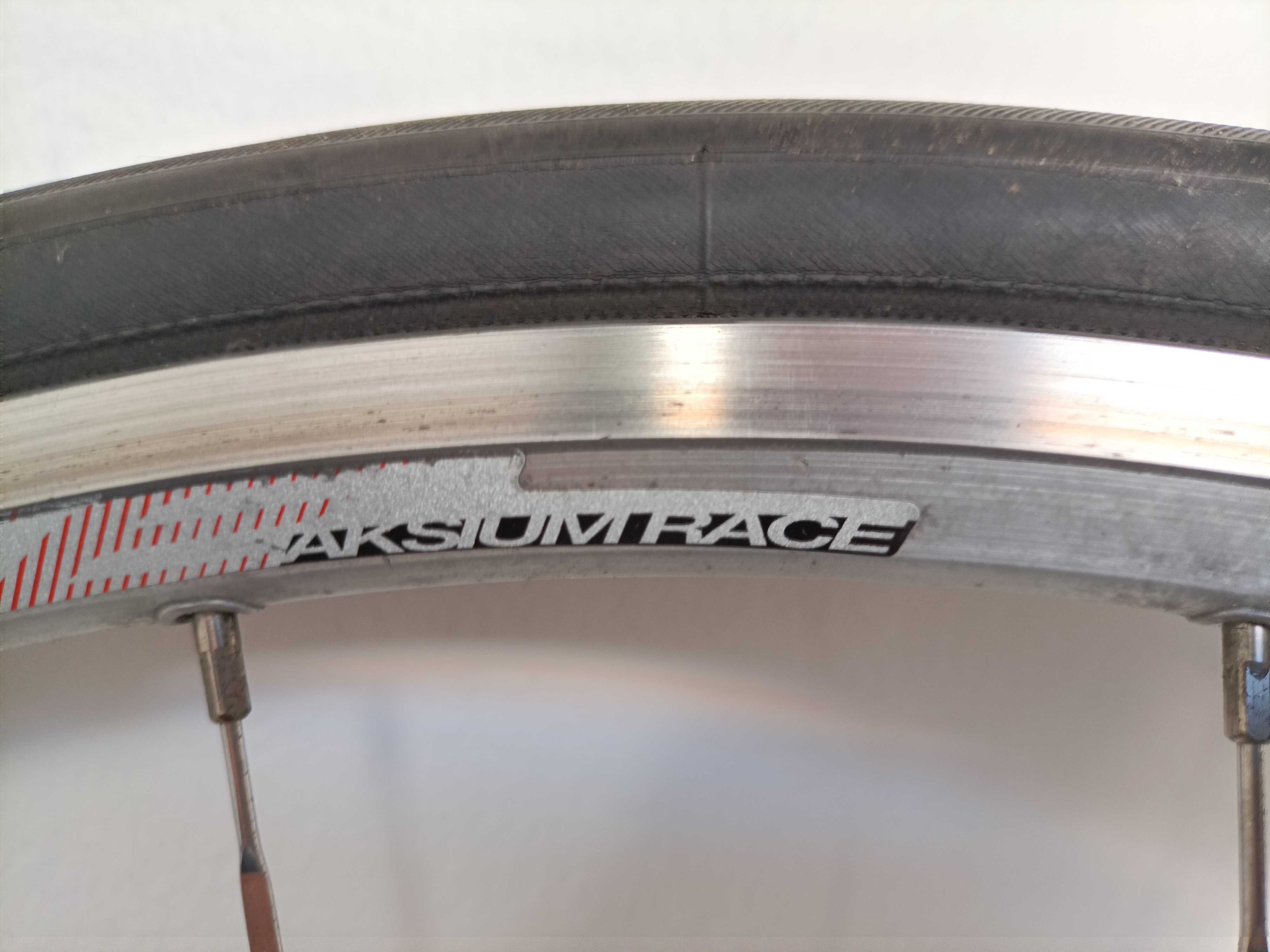 Bicicleta de estrada carbono BH (ciclismo competição)