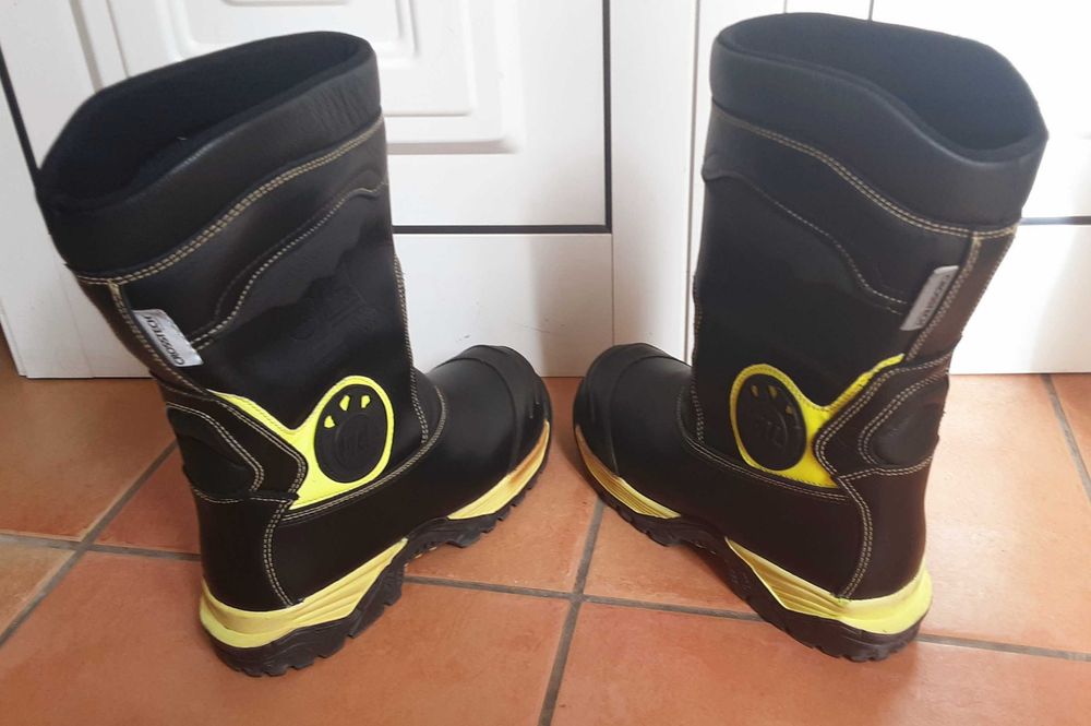 Botas Urbanas Bombeiros Fal N°42 - 100€