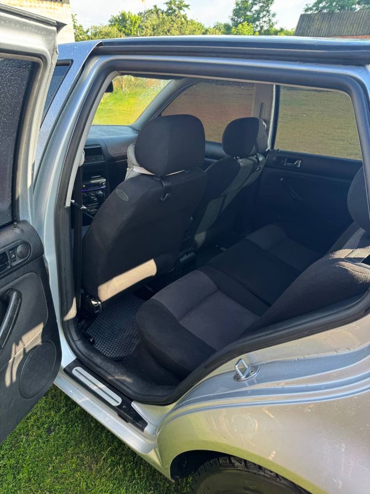 Volkswagen Golf 4