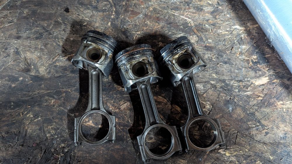 Поршень шатун renault nissan 2.0 DCI