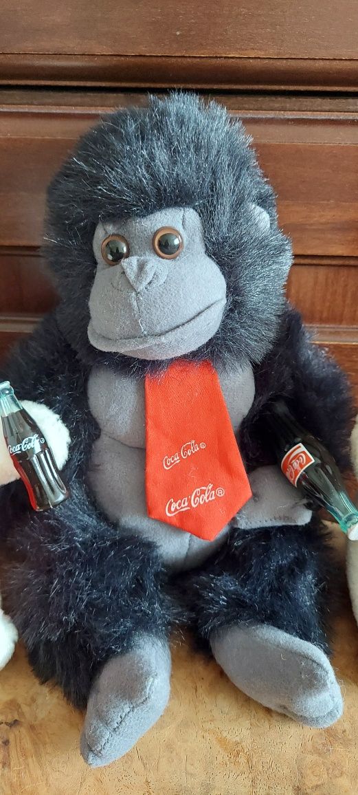 Coca Cola  - Szympans  - Miś Polarny  - Całość