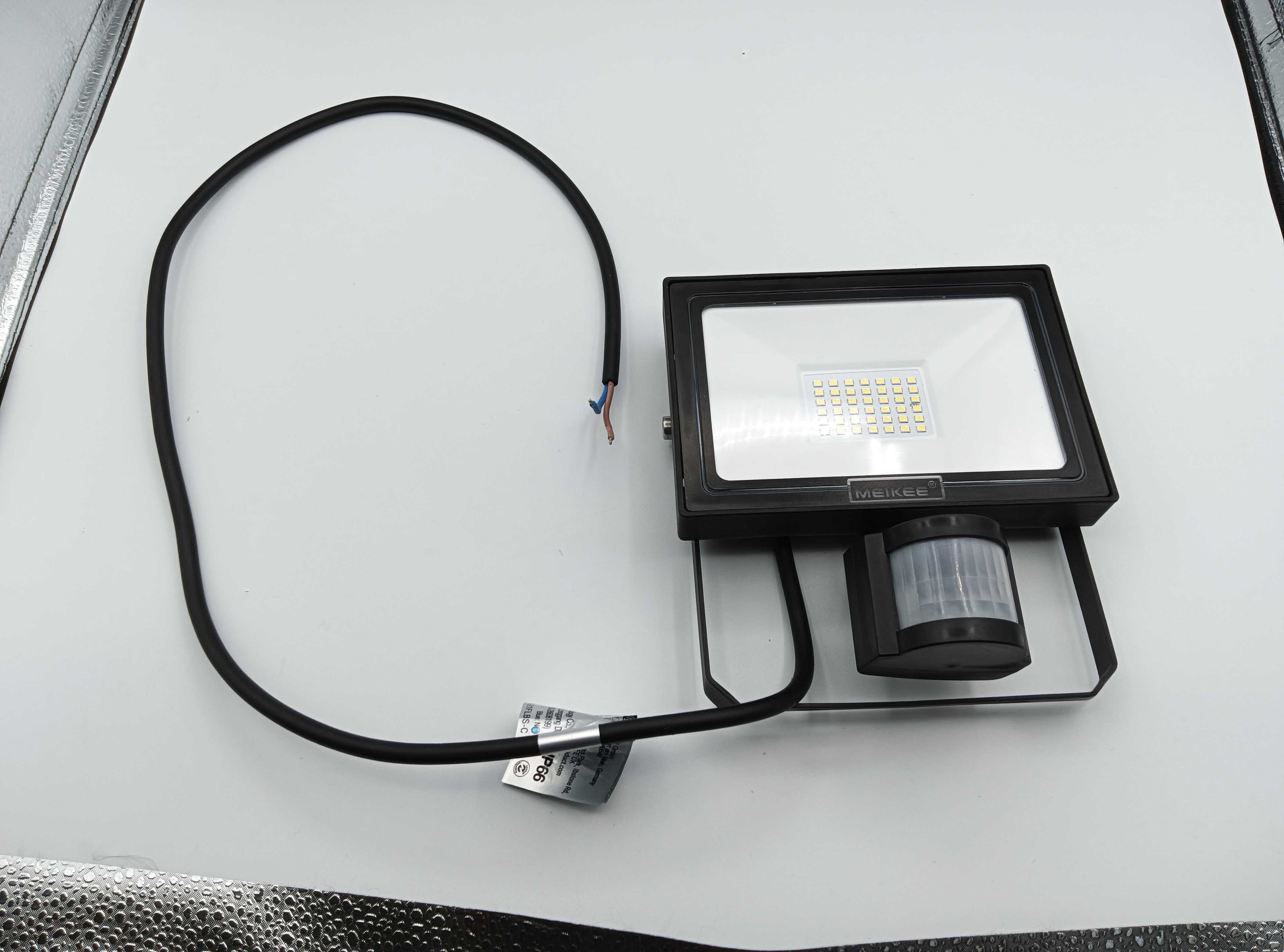 LED exterior MEIKEE 35W com sensor de movimento