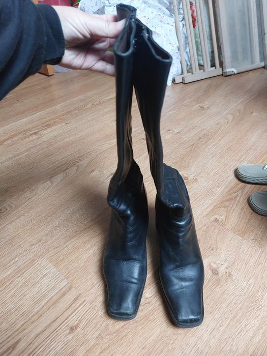 Botas pretas cano alto 37