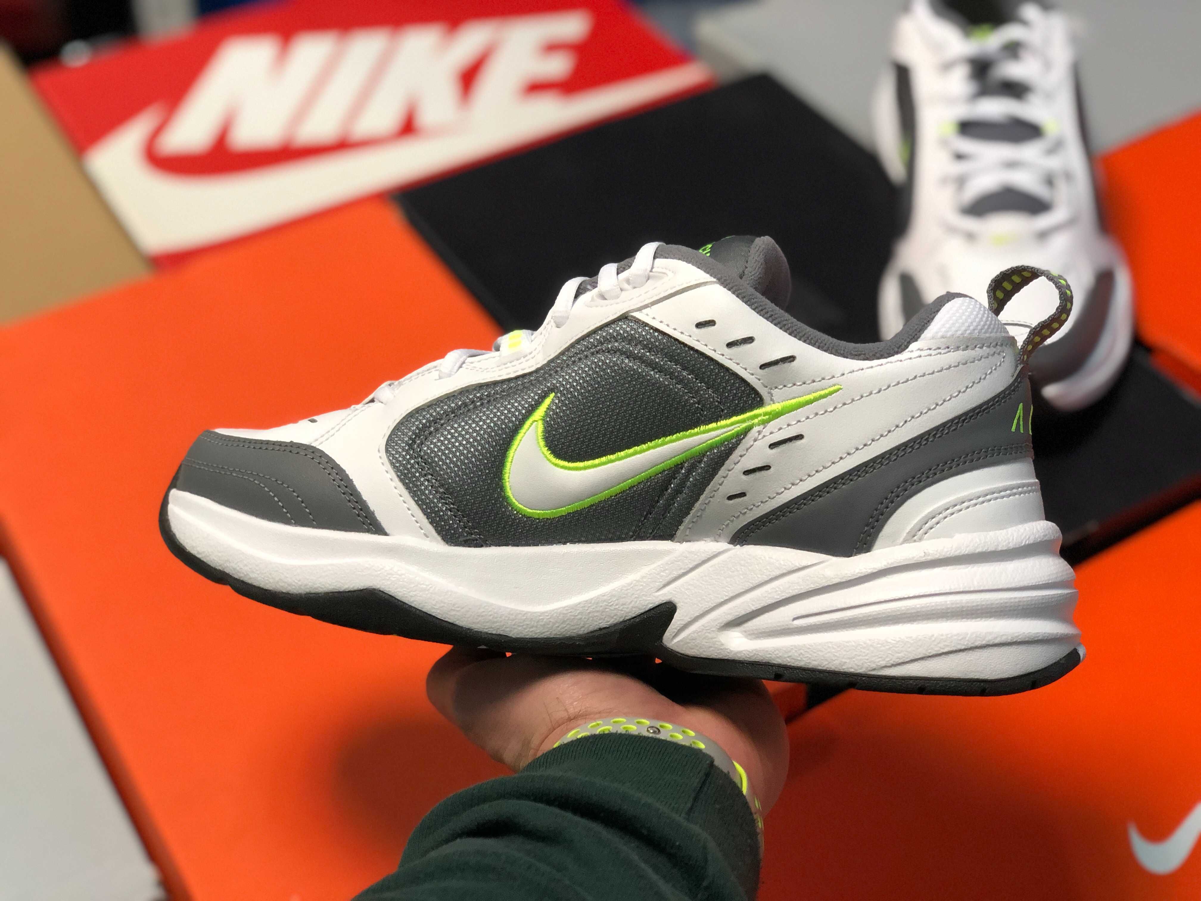Кросівки Nike Air Monarch IV 415445-100