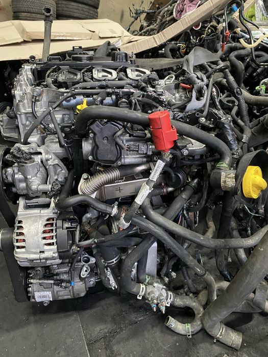 Мотор двигатель Рено мастер 2.3dci Опель мовано 2.3 dci Ниссан NV400