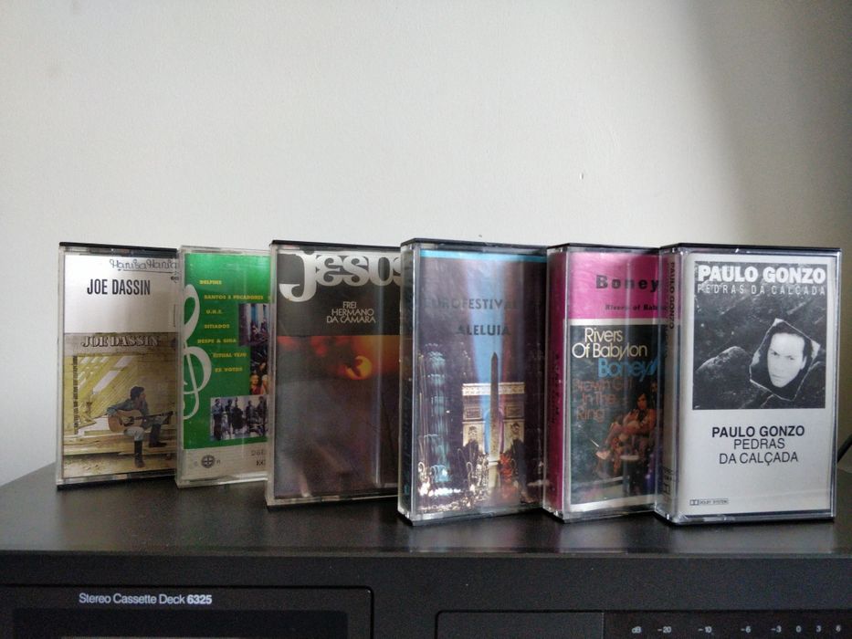 Cassetes música Joe Dassin, The Fevers, Paulo Gonzo, Ana Malhoa