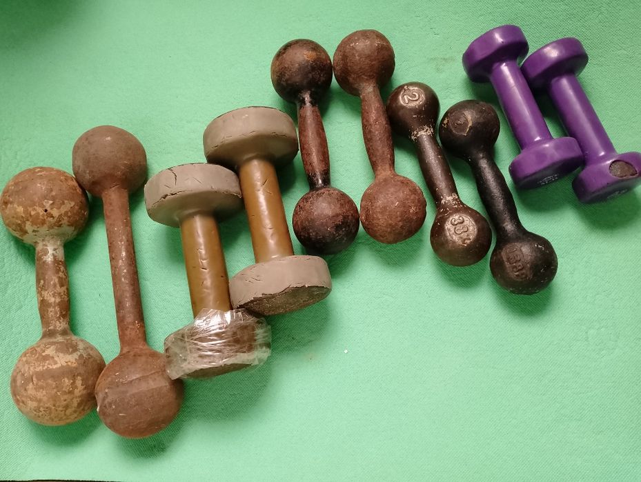 Гантели на 10, 6,5,3,4,2кг