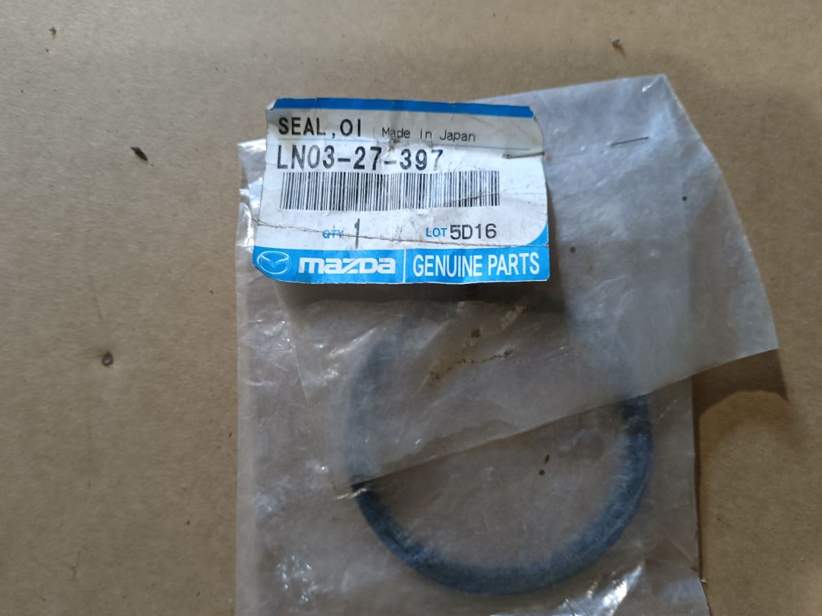 Сальник LN03-27-397 роздатки MAZDA CX7
