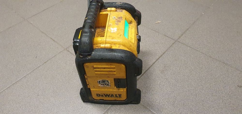 Radio Dewalt 18v DCR020