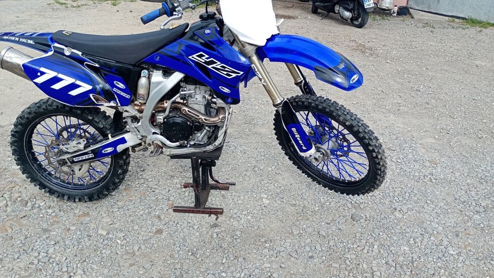 Yamaha YZF 250 r9