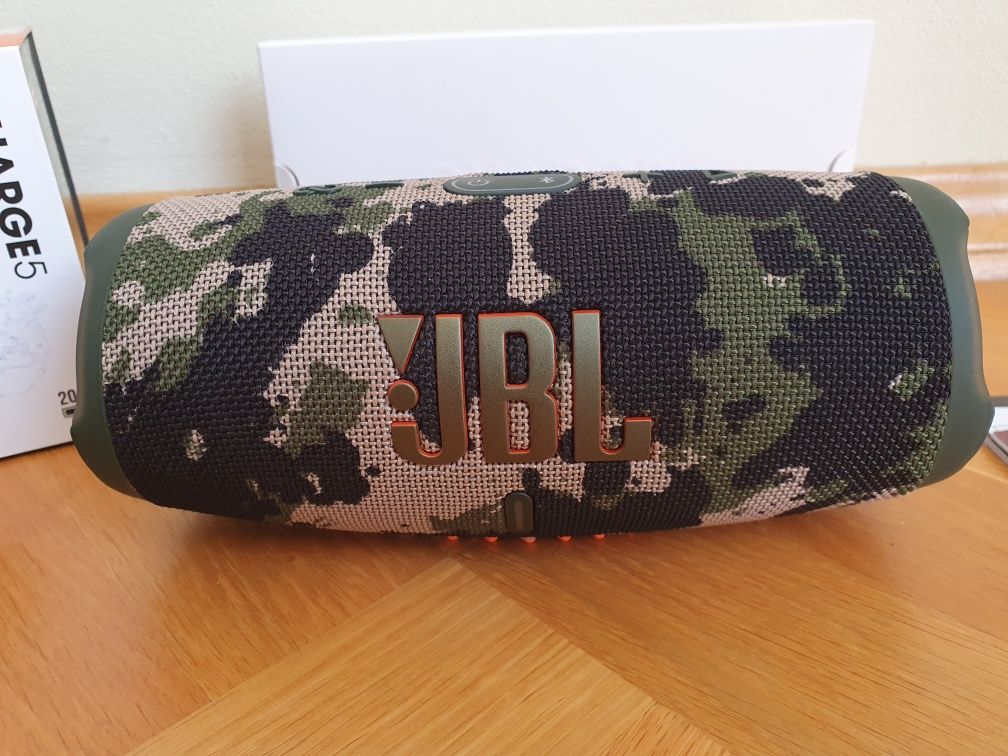 Колонка Jbl Charge 5 камуфляжна, повний комплект