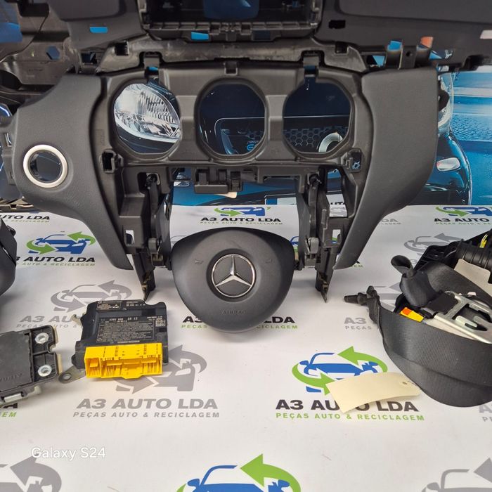 Tablier com kit de airbags completo Mercedes Classe C W205