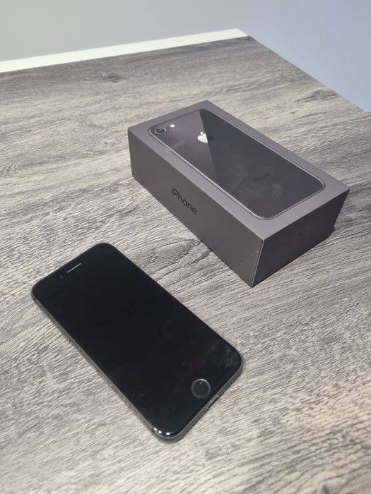 Iphone 8 + smart watch 4