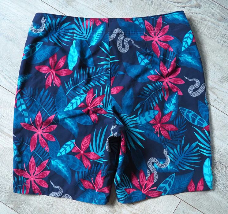 HOLLISTER_Epic Flex_spodenki plażowe męskie_rozmiar 34