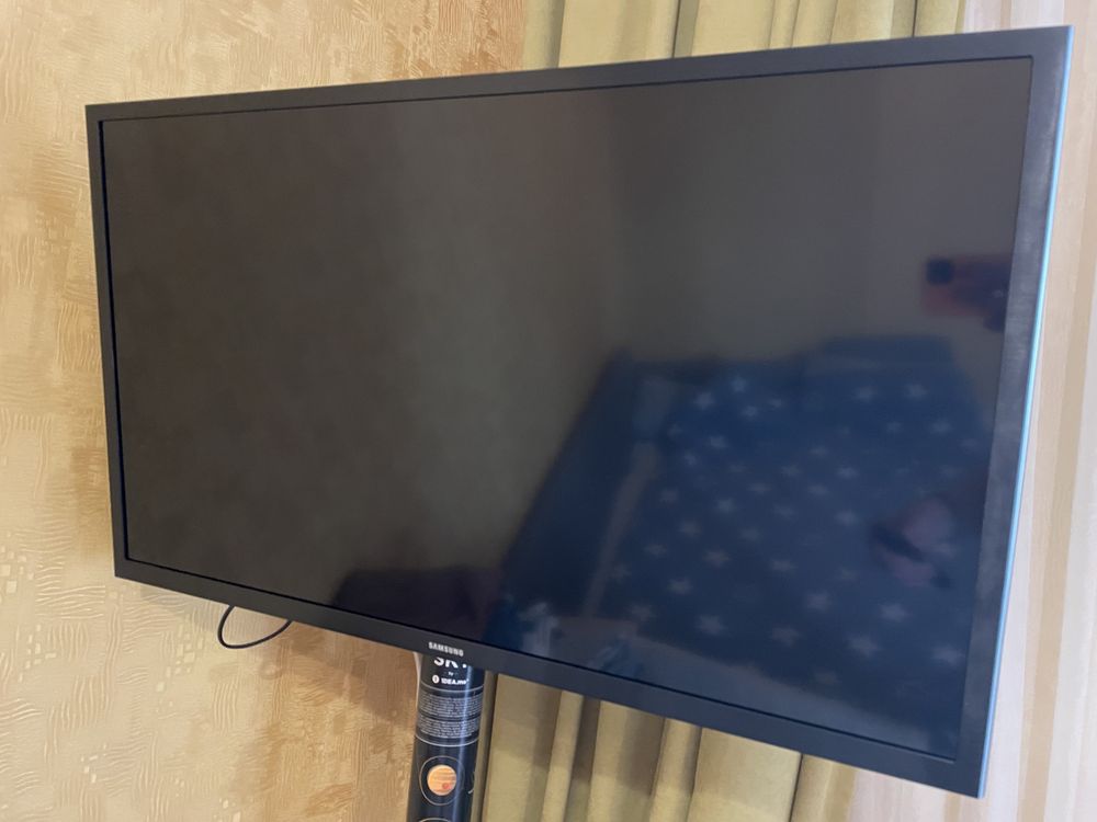 Teревізор Samsung 32