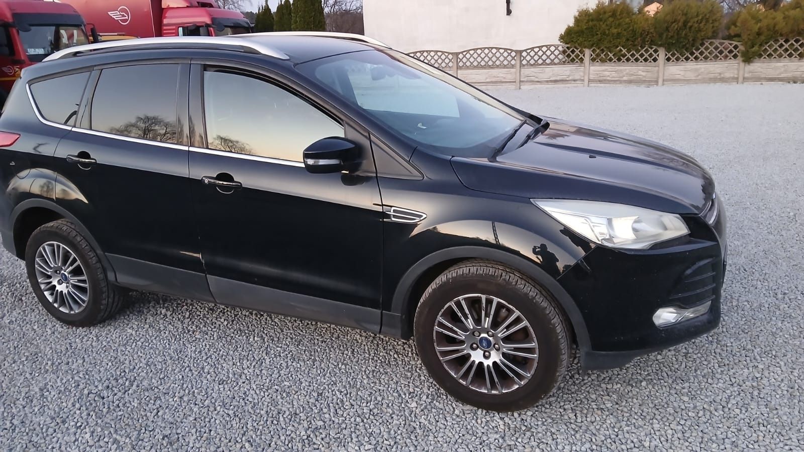 Ford kuga mk2 FD przód kompletny zderzak maska błotniki wzmocnienia