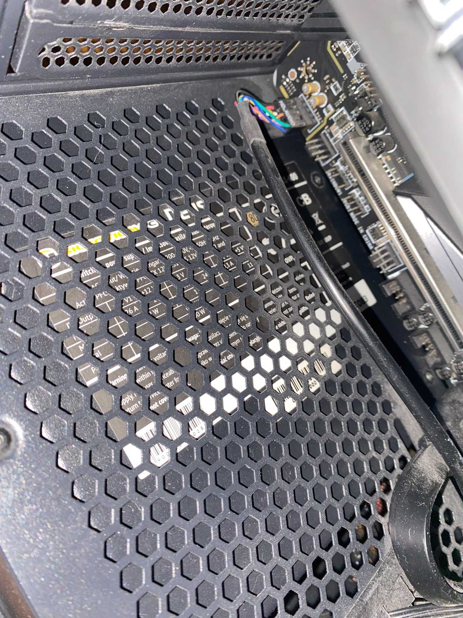 Komputer Intel Core i9 9900K, gtx960 4gb, 16GB ram 3000MHz