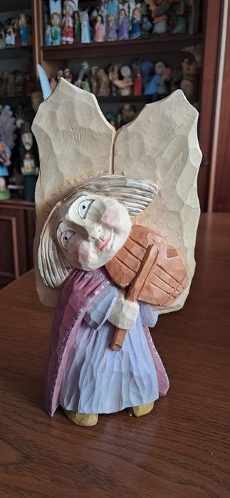 Anioł rzeźba ludowa Roman Miklaszewski