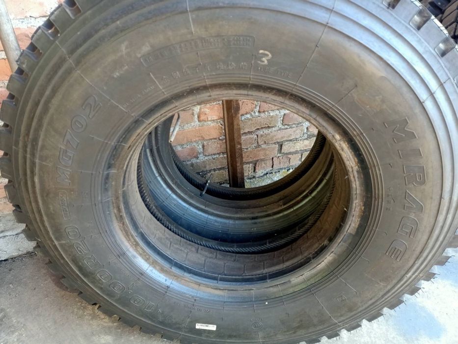 Продаю шини, пройшли лише 100 км.
