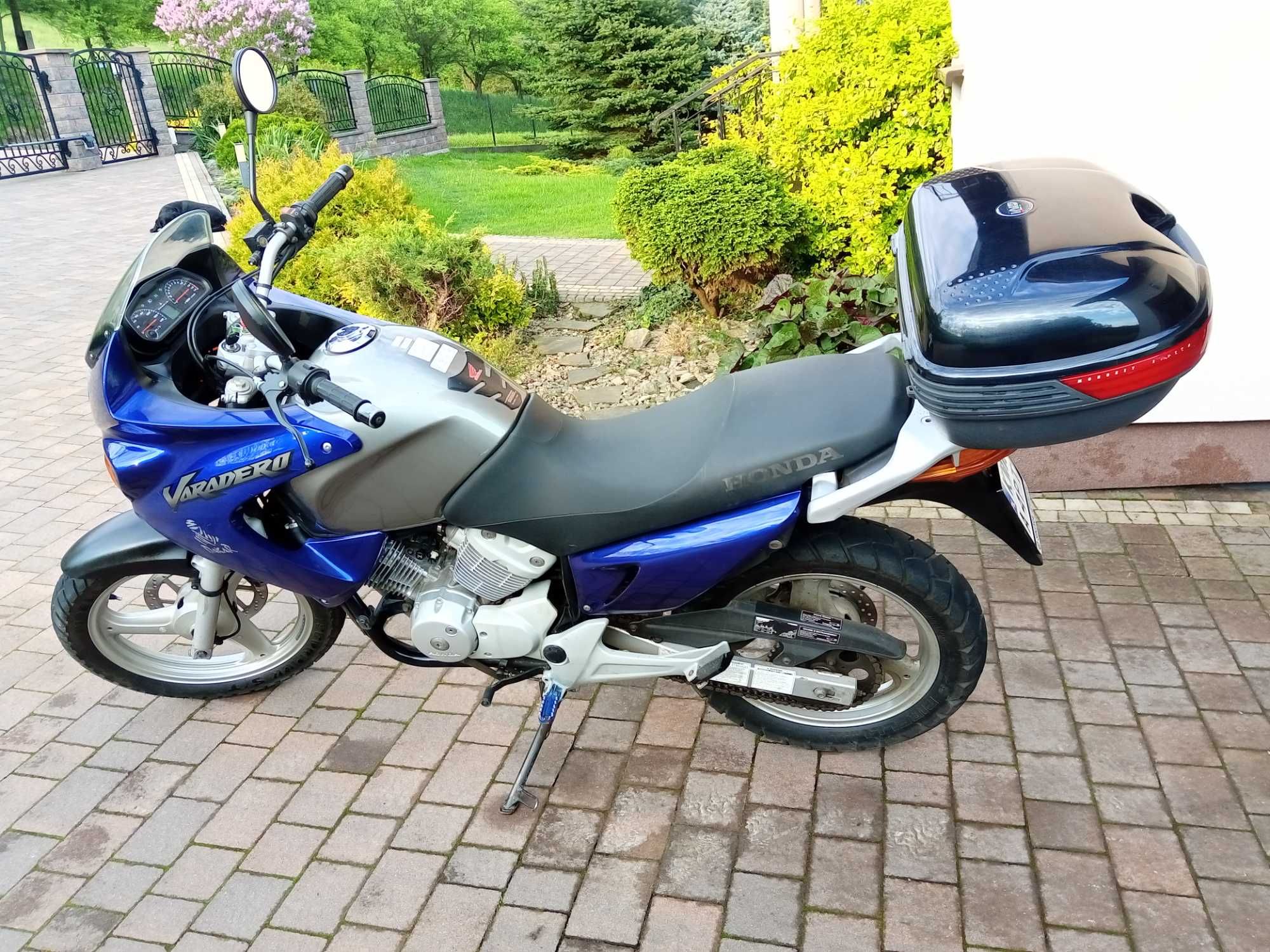 Sprzedam Honda Varadero 125   2005 rok