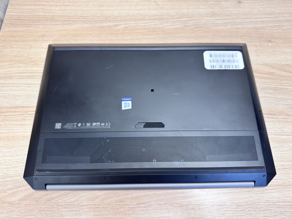 17.3”FHD IPS HP zBook 17 nVidia RTX5000 16 Gb i7-9850H/64/1000