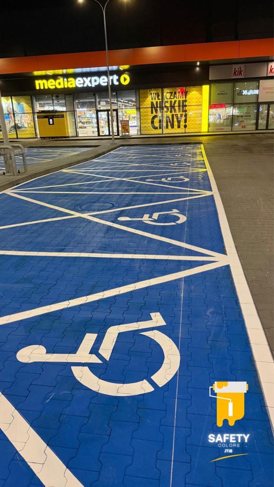 Oznakowanie poziome malowanie parkingów linii pasów miejsc magazyny