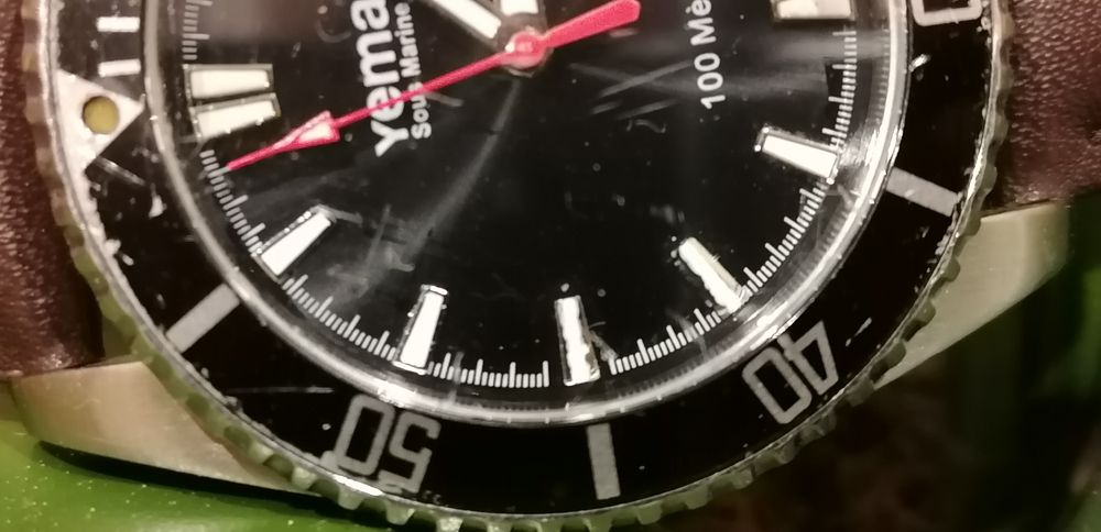 Relógio yema de mergulho