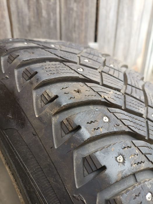 Комплект гуми 205/65 R16 Goodyear