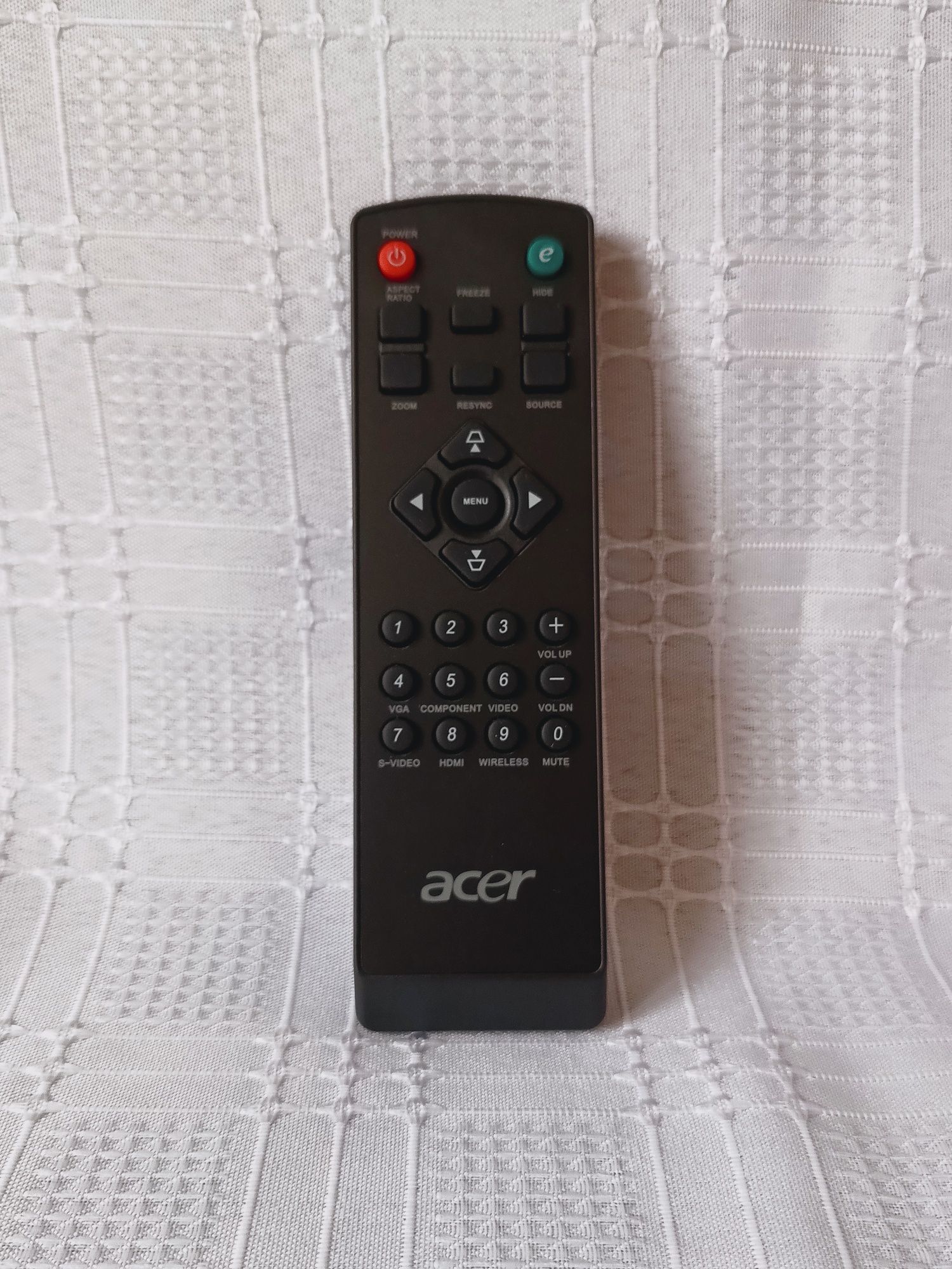 Pilot ACER do wideoprojektora, nowy