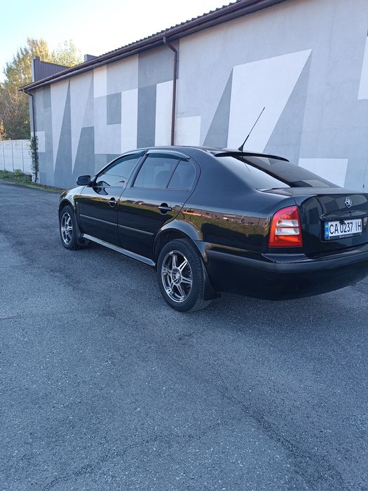 Шкода тур 1.8 газ4й