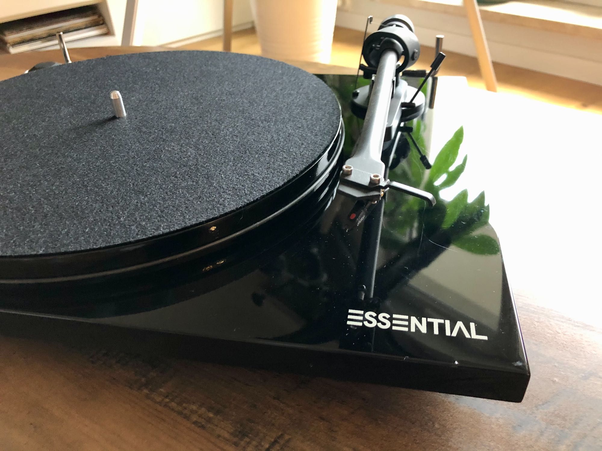 Gramofon Pro-Ject Essential III Recordmaster