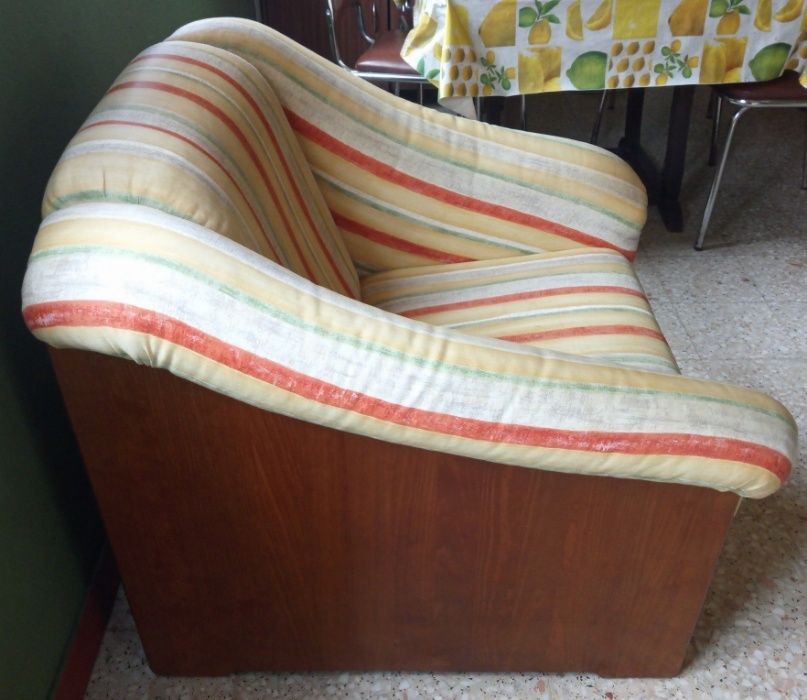Sofá 1 lugar em madeira maciça Cerne + mesa + cómoda