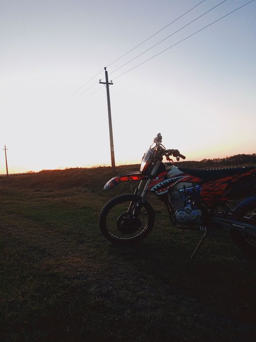 Ендуро 300 на доках, стан близько ідеалу