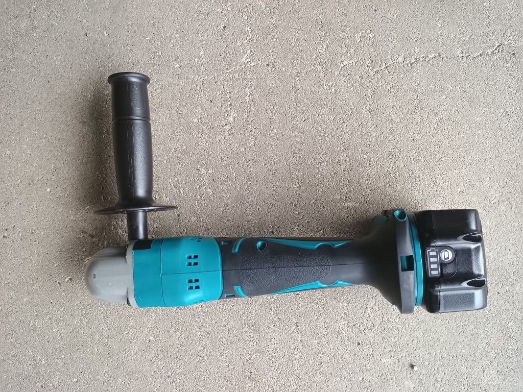 Wiertarka kątowa Makita DDA 350 + Aku 18 V li-ion