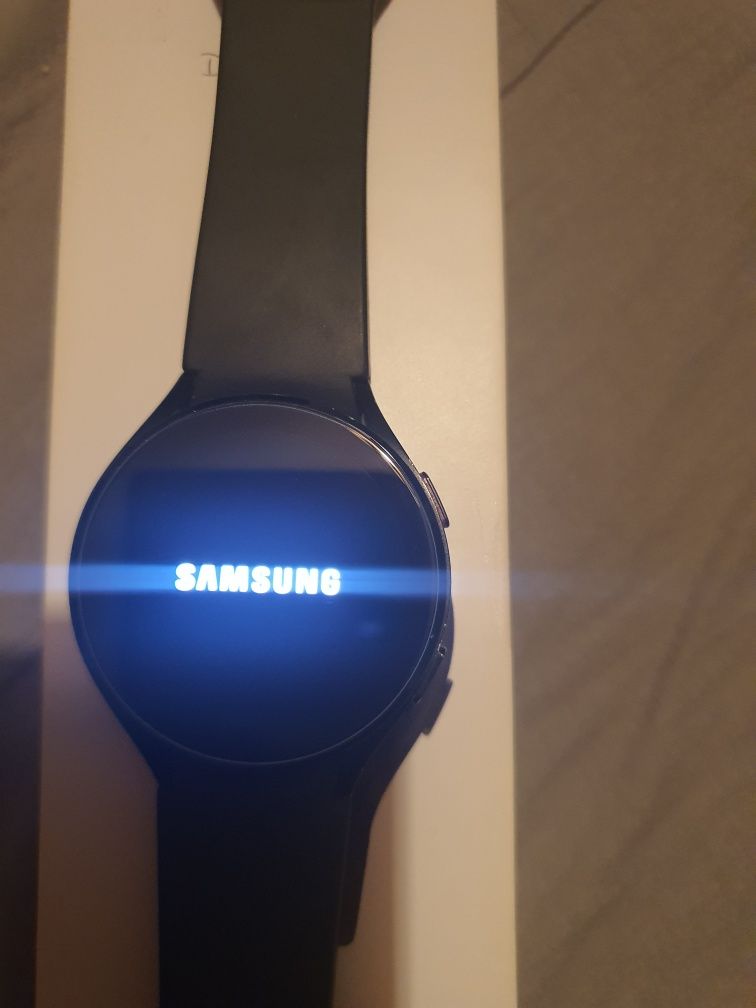 Samsung Watch 4 LTE czarny 44mm