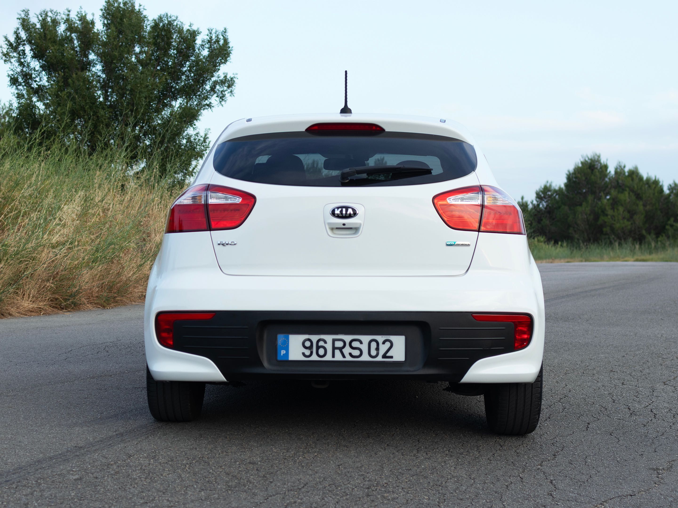 KIA RIO 2016 com 76475km