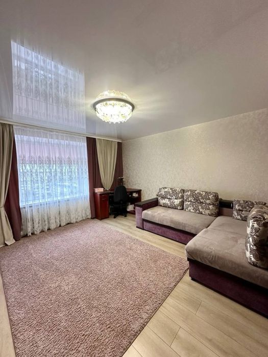 ПРОДАЖ 2-кімнатної квартири в самому центрі пр. Соборності