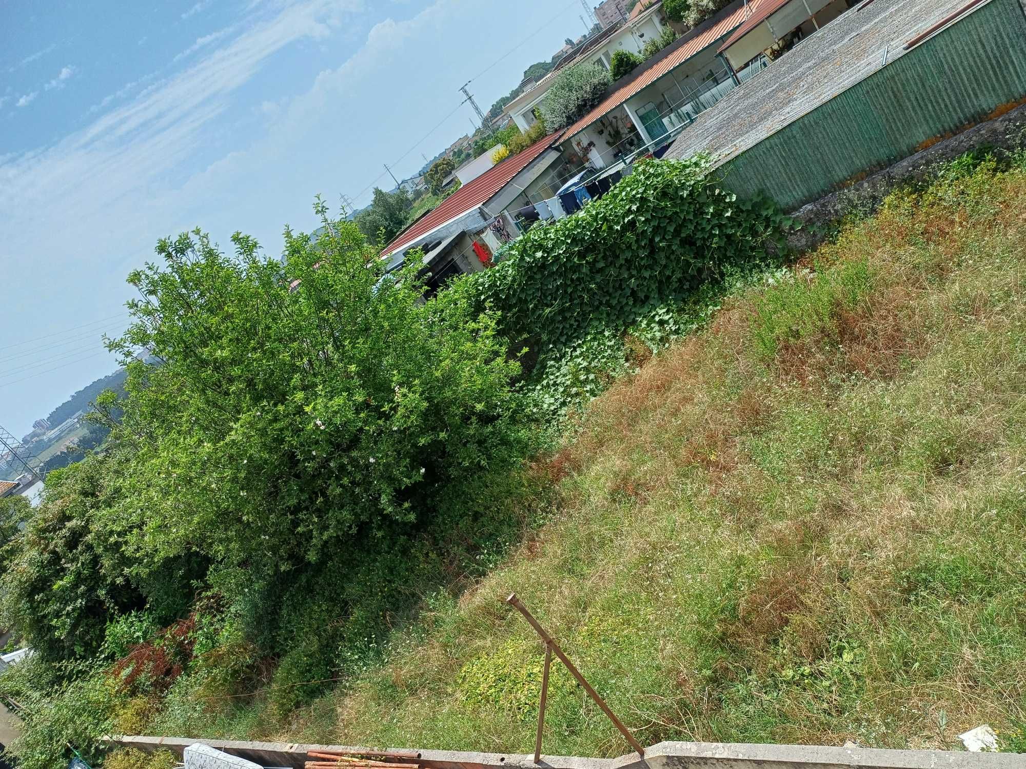 Terreno  ermesinde vender-se