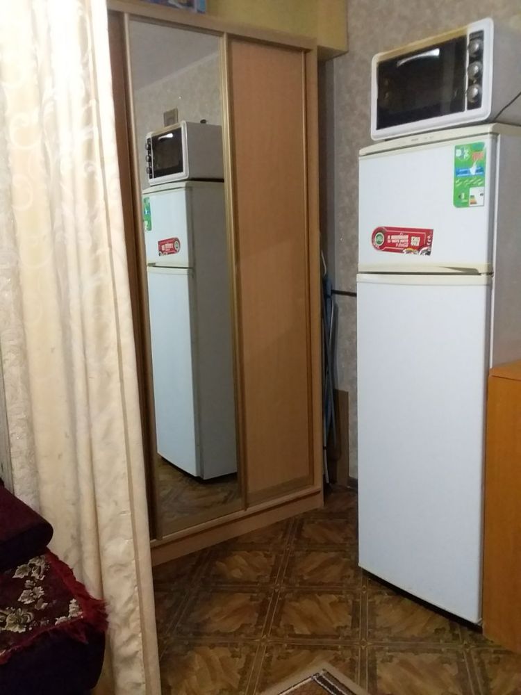 Оренда гостинки біля метро Індустріальна