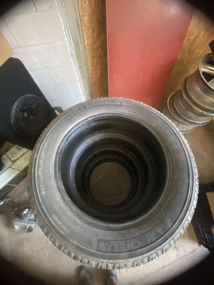 Продам резину michelin latitude cross 215/60/17