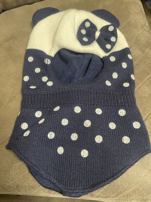 Продам нову шапку на дівчинку,46-48