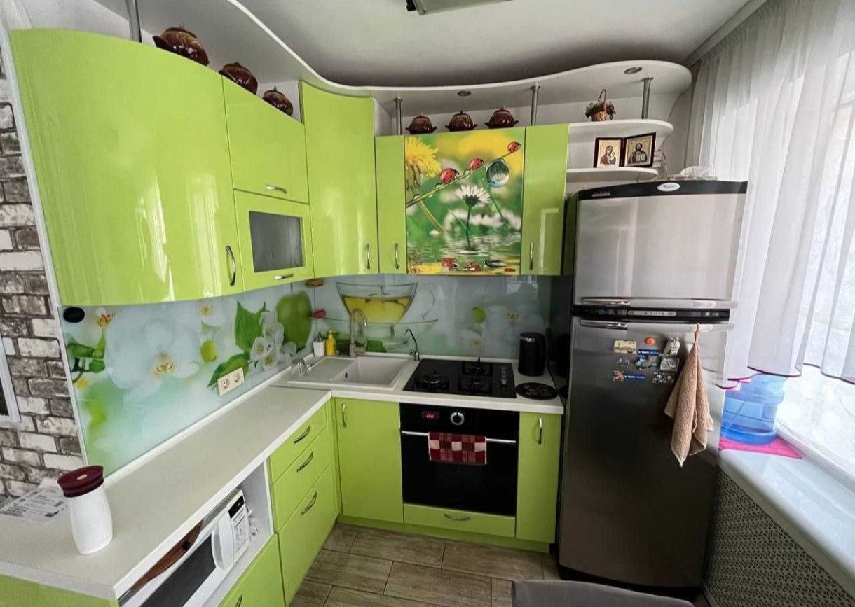 Продам 1 комнатную квартиру в районе ул. Аудиторная