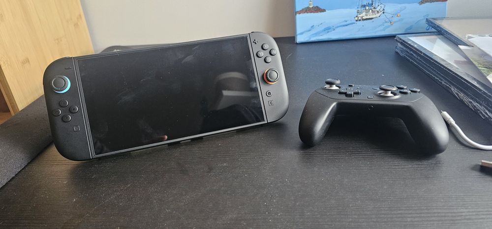Nintendo Switch 2 + Pro Controller 2 + Zelda BOTW + Zelda TOTK
