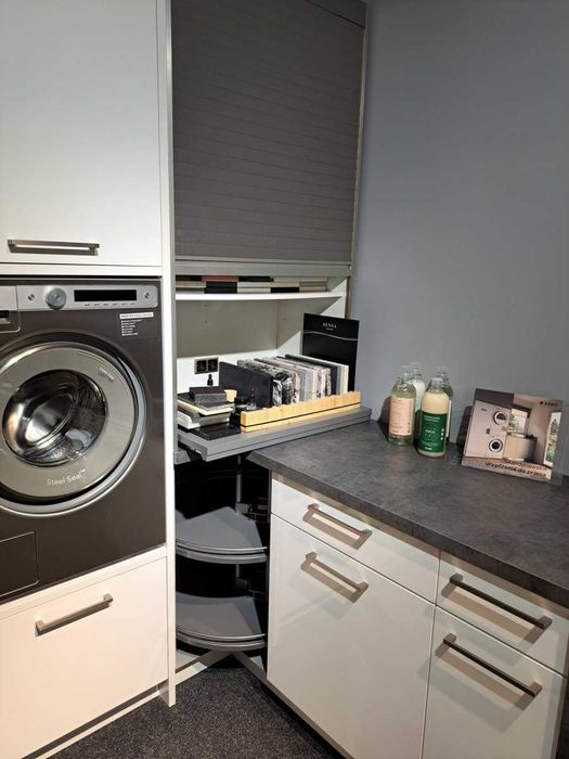 Meble Nolte z ekspozycji (pralnia)